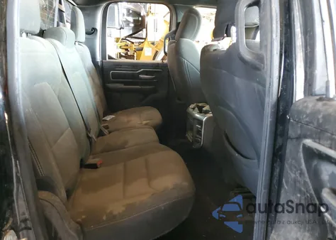 2022 Ram 1500 Big Horn/Lone Star из США, поврежденный, VIN 1C6RRFBG3NN293341